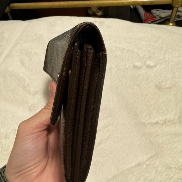 Louis Vuitton Damier great condition wallet - Picture 3 of 9